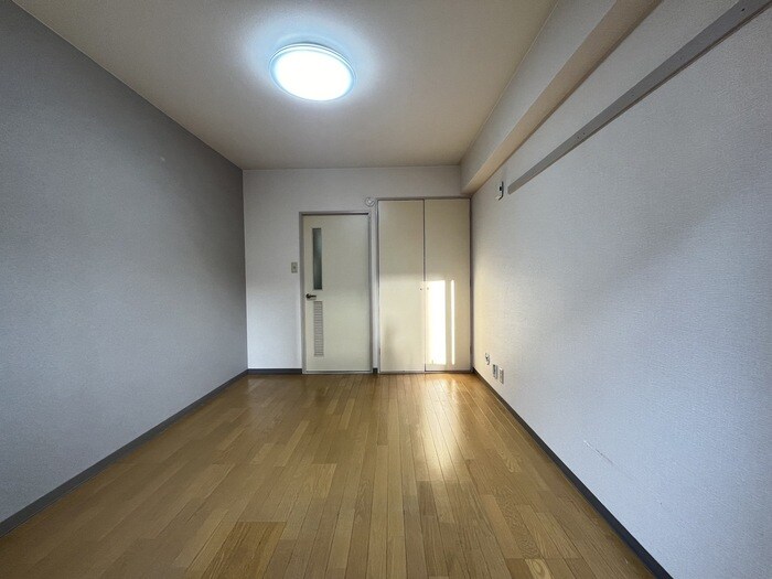 物件内観写真4　(同物件別号室参考写真)