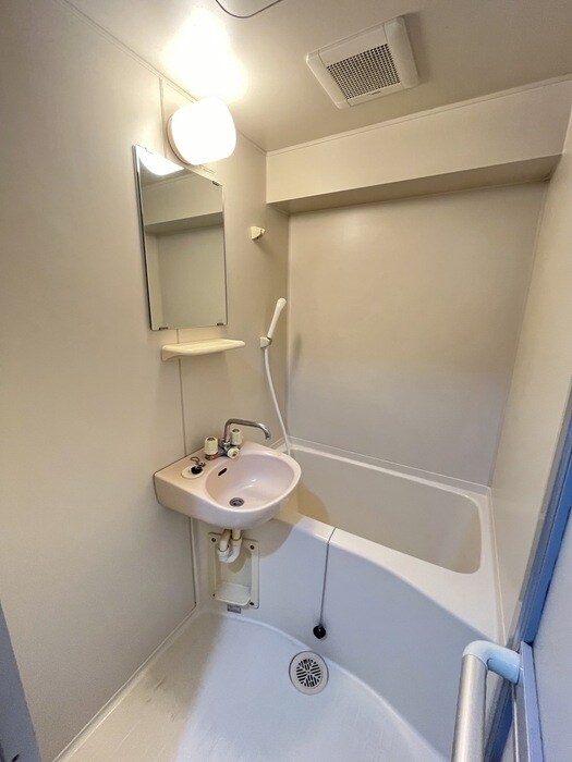 物件内観写真7　(同物件別号室参考写真)