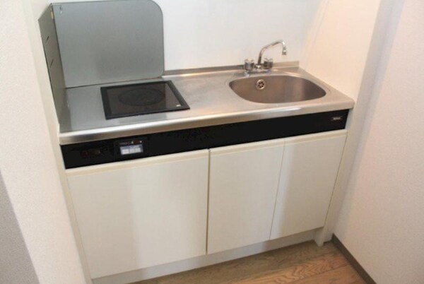 キッチン(※同物件別号室参考写真)