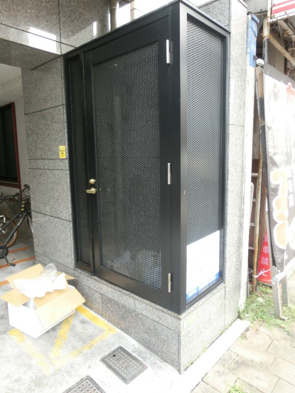 物件外観写真5　(ゴミ置場☆)