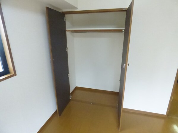 収納(※同物件別号室参考写真)