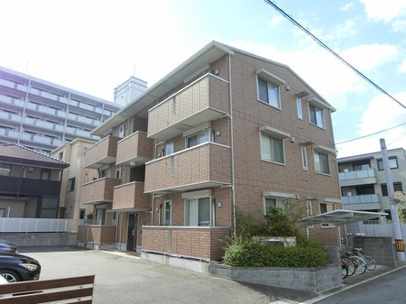 グランチェスタ西原外観写真