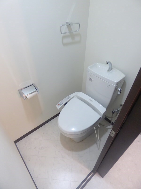 トイレ(※同マンション別部屋参考写真)