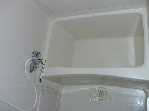 浴室(※同物件別部屋参考写真)