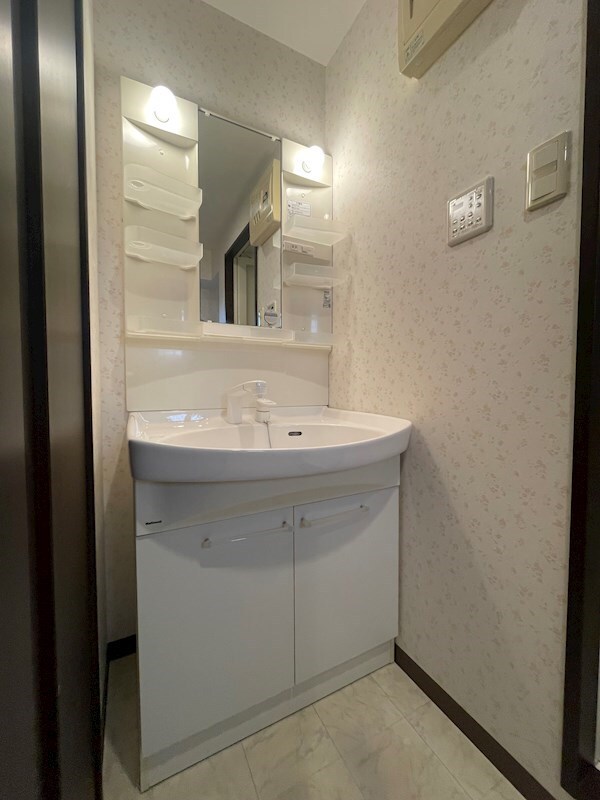 洗面・脱衣所(※同物件別部屋参考写真)