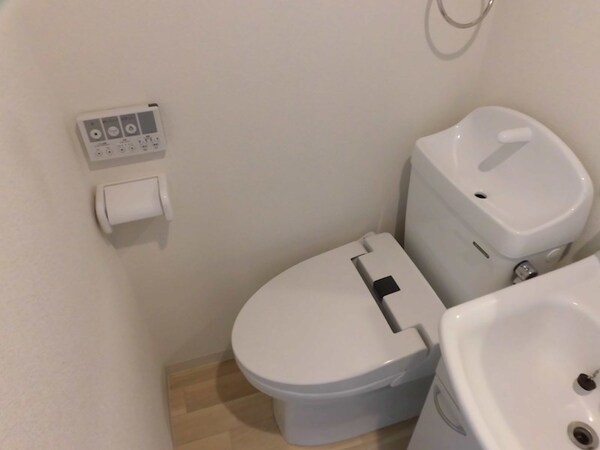 トイレ(同物件別号室)