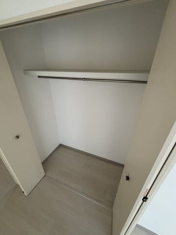 物件内観写真12　(※同物件別部屋参考写真建具の色要確認)