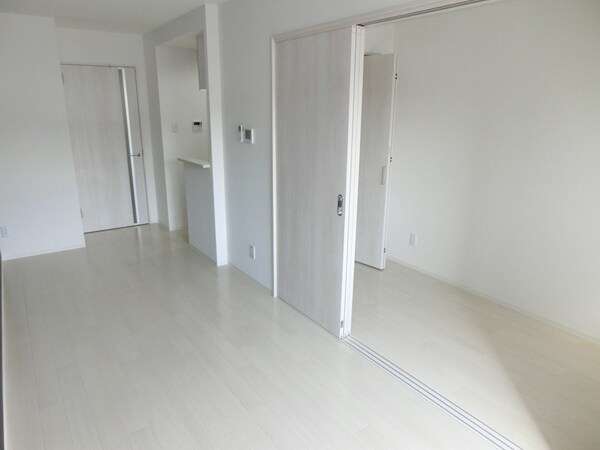 居室(※同物件別号室参考写真)