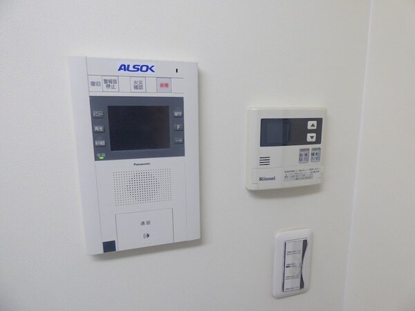 セキュリティ(※同マンション別部屋参考写真)