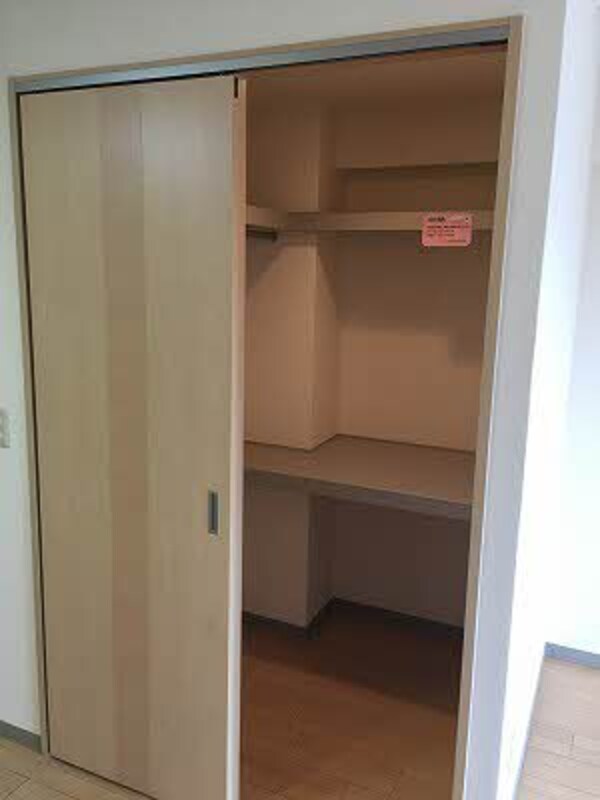 収納(※同物件別号室参考写真)
