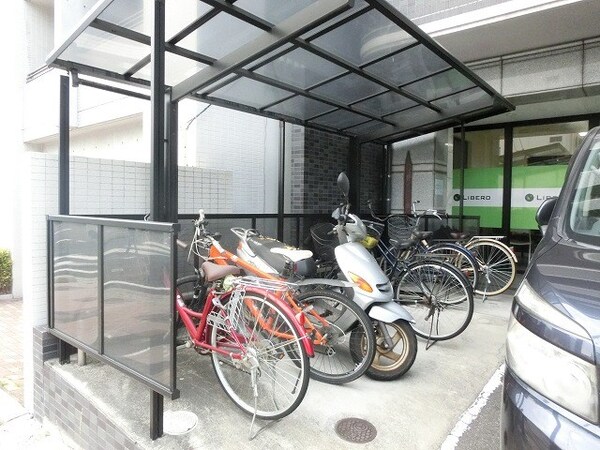 建物設備(駐輪場)
