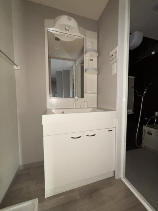 洗面・脱衣所(※同物件別部屋参考写真)