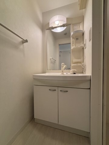 物件内観写真8　(※同物件の別号室の写真です)