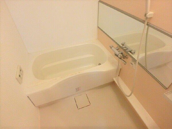 浴室(※同物件別号室参考写真)