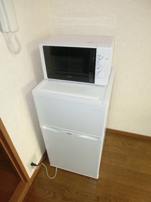 物件内観写真10　(電子レンジ＆冷蔵庫☆)