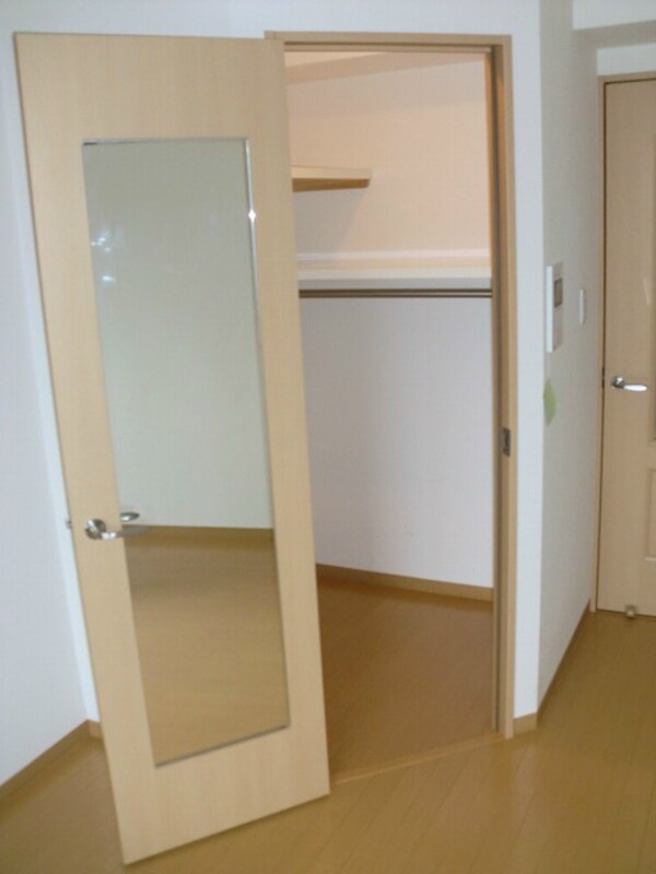 収納(※同物件別号室参考写真)