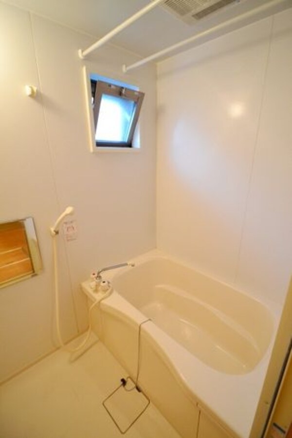 浴室(※同物件別部屋参考写真)