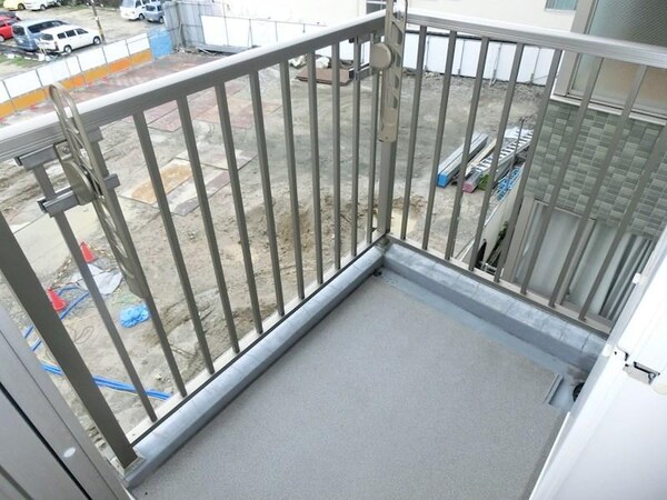 バルコニー(※同マンション別部屋の参考写真です。)