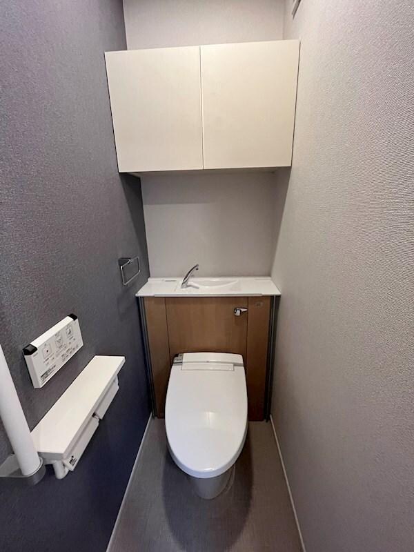 トイレ(※同物件別部屋参考写真)