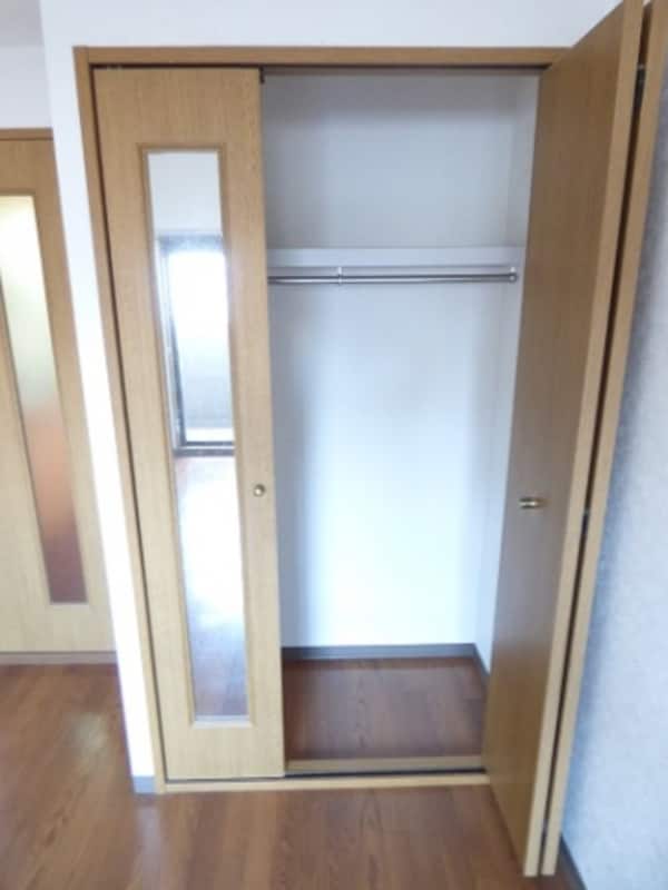 収納(※同マンション別部屋の参考写真です。)