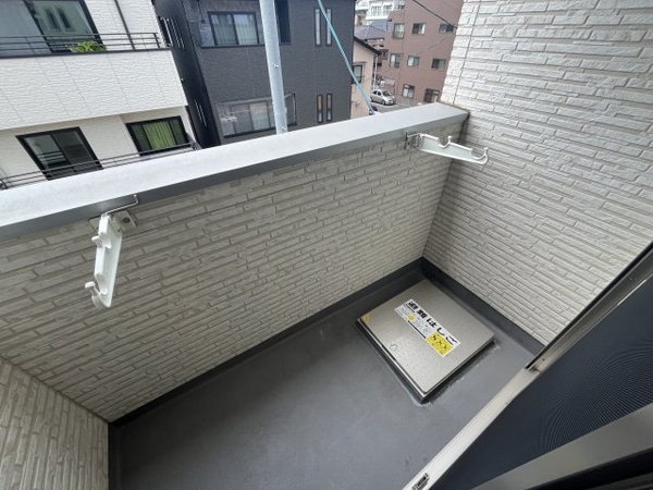 バルコニー(※別号室参考写真)