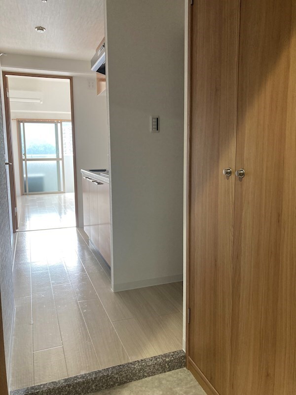 玄関(※同物件別号室)