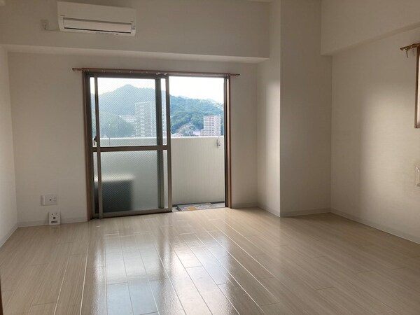 居室(※同物件別号室)