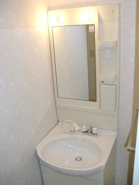 物件内観写真9　(他の号室の室内写真です)