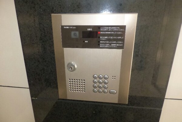 エントランス(オートロック付き)