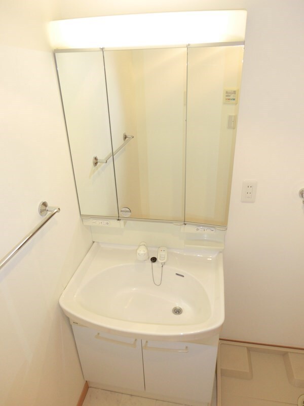 洗面・脱衣所(※同物件参考写真)