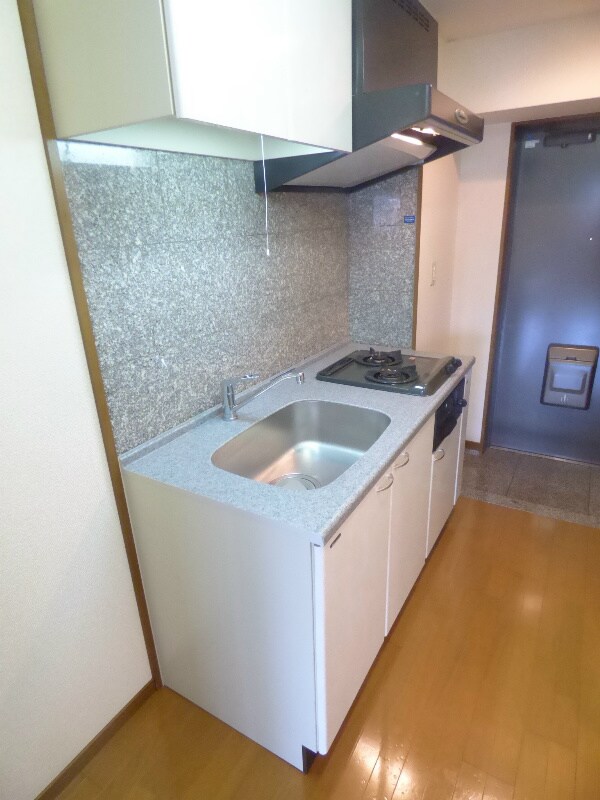 キッチン(※同マンション別部屋の参考写真です。)