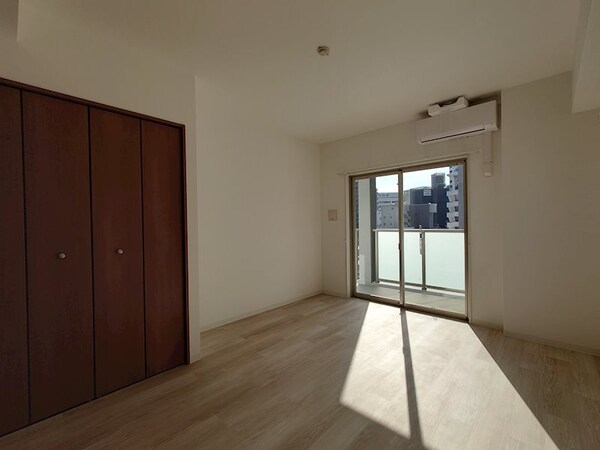 居室(※同物件別号室参考写真)