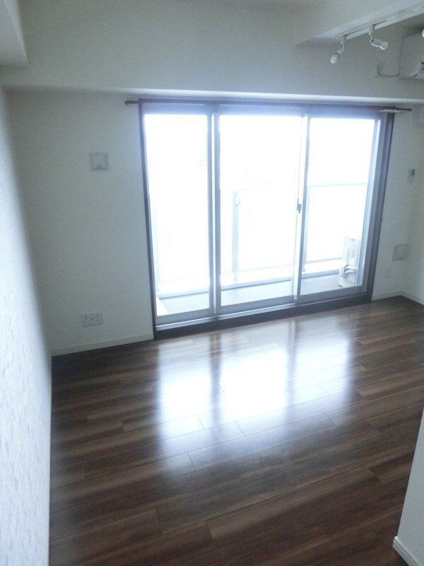 居室(※同物件別部屋参考写真)