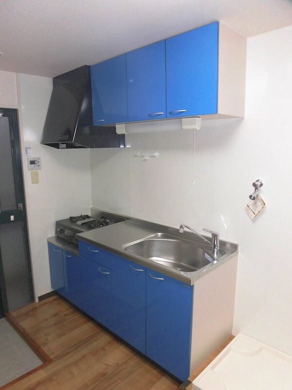 物件内観写真4　(※別号室参考写真)