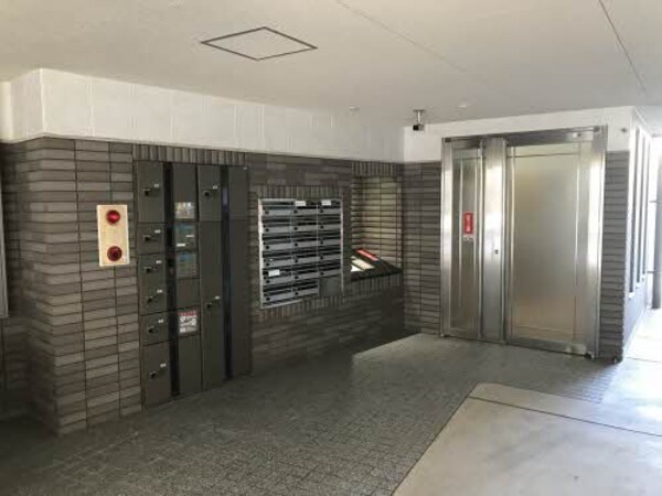 ロビー・ラウンジ