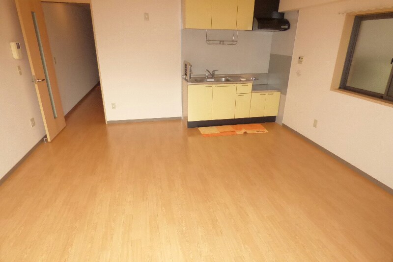 物件内観写真6　(同物件別号室参考写真)