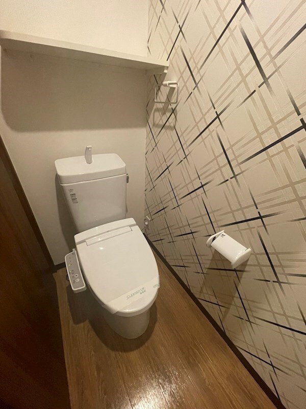 トイレ(※同物件別部屋参考写真)