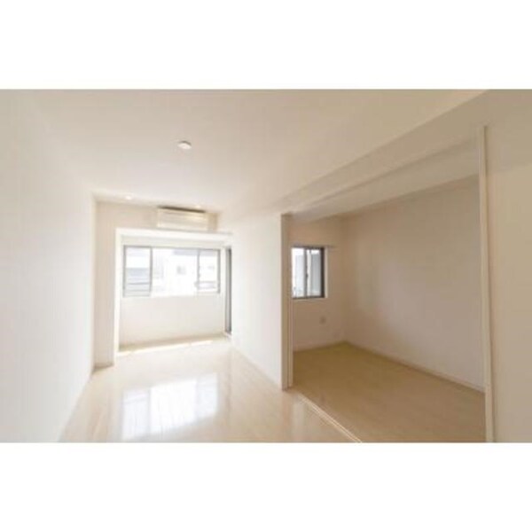 居室(※同じタイプ別号室参考写真)