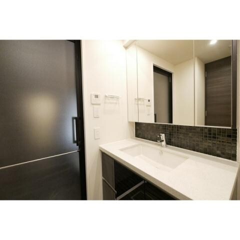 物件内観写真9　(別号室参考写真)