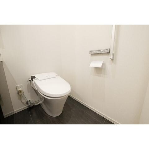 物件内観写真10　(別号室参考写真)