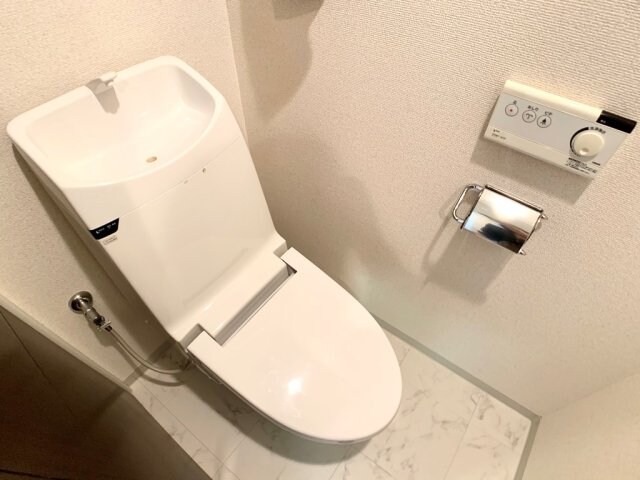 物件内観写真9　(別号室参考写真)