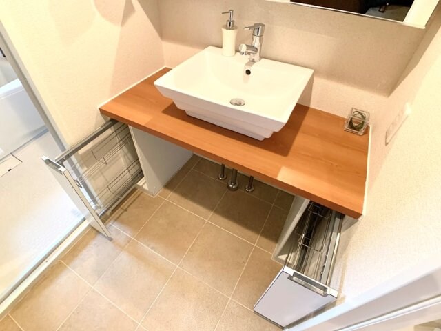 物件内観写真10　(別号室参考写真)