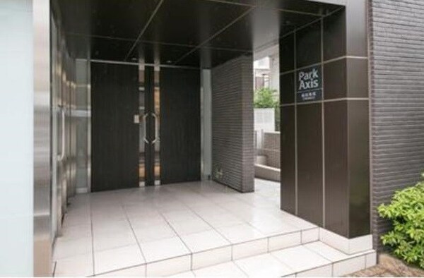 エントランス(弊社は全物件が仲介手数料半月分でご紹介可能です。)