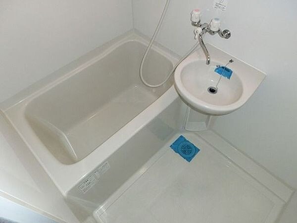 物件内観写真9　(別号室参考写真)