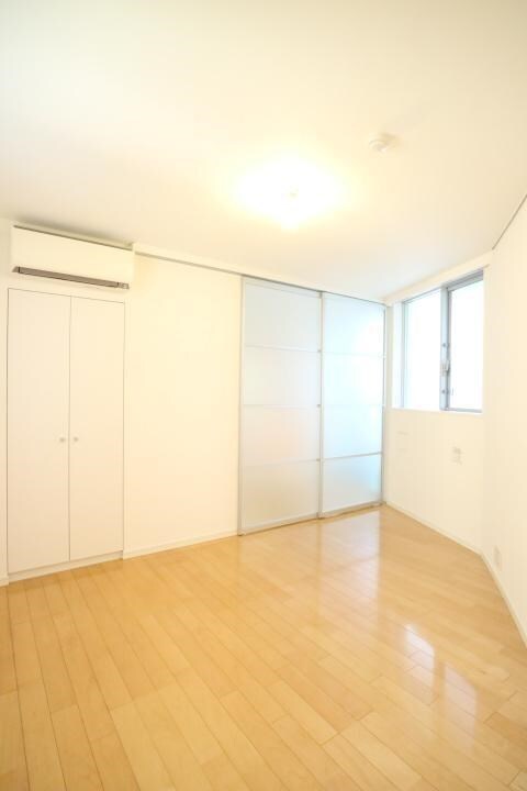 物件内観写真7　(別号室参考写真)