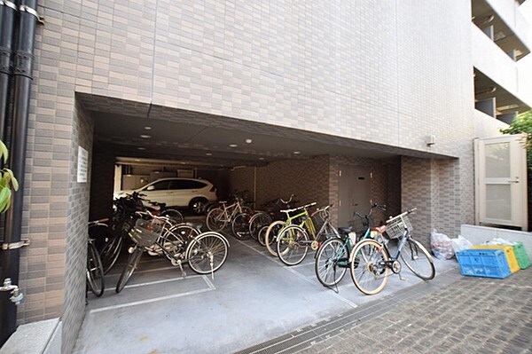 弊社は全物件が仲介手数料半月分+税でご紹介可能です。