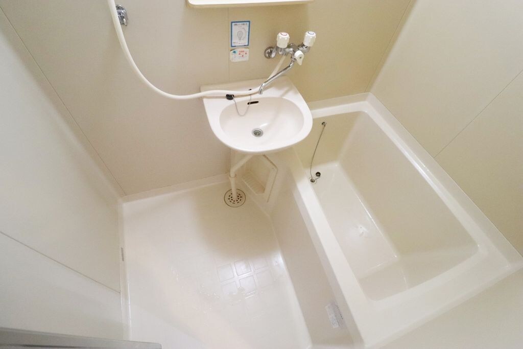 物件内観写真6　(別号室参考写真)