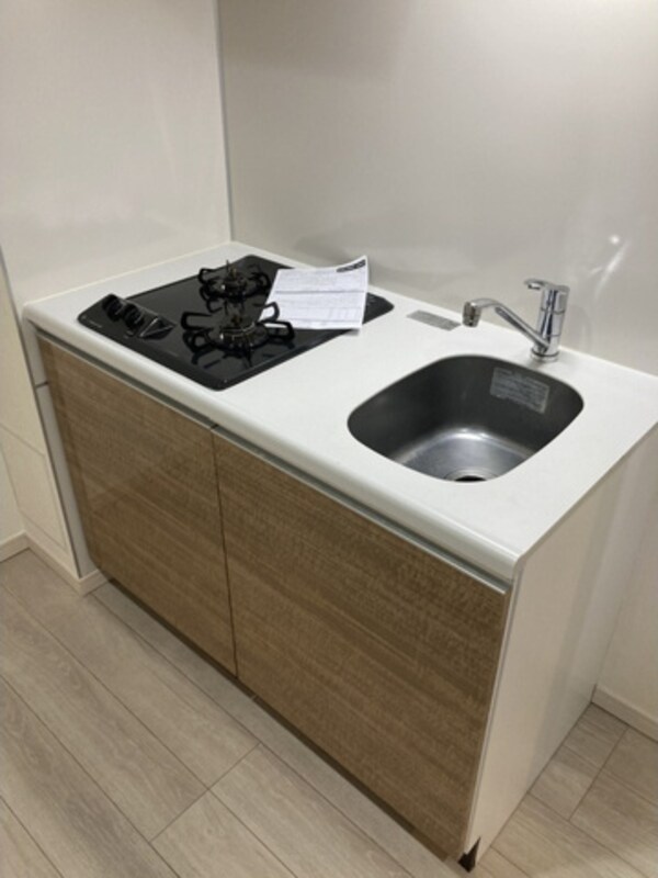 キッチン(※同じ間取り別号室参考写真)