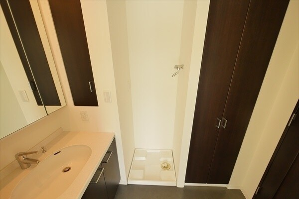 物件内観写真4　(別号室参考写真)