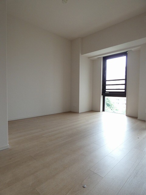 物件内観写真6　(※同じタイプ別号室参考写真)